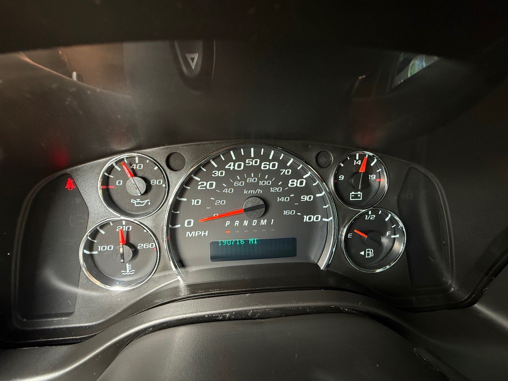 2018 Chevrolet Express Image 10