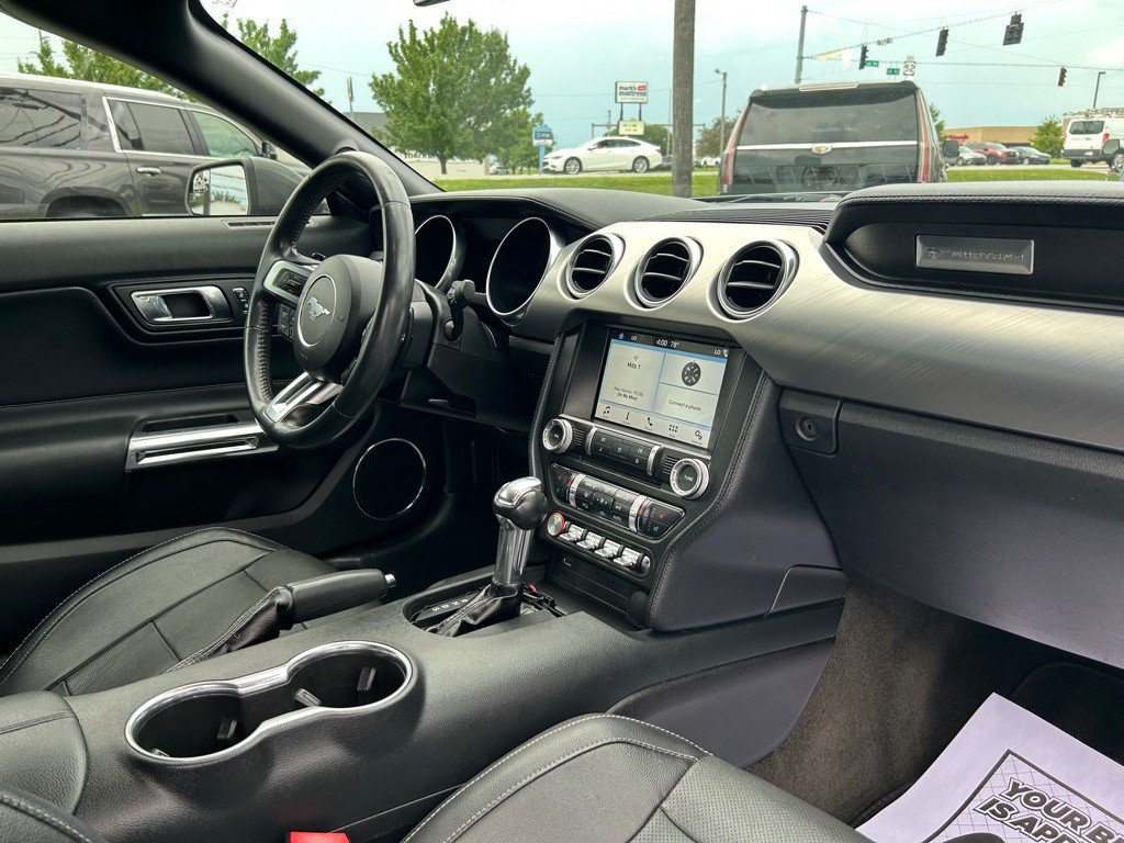 2018 Ford Mustang Image 12