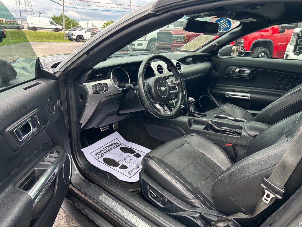 2018 Ford Mustang Image 14