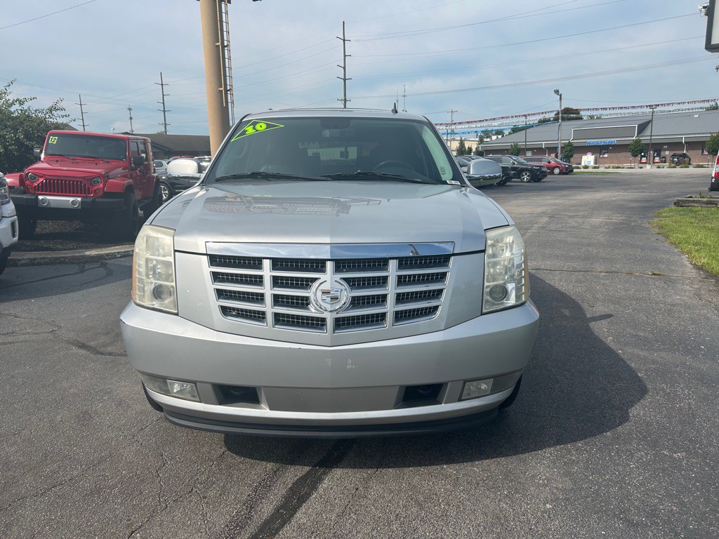 2010 Cadillac Escalade Image 3