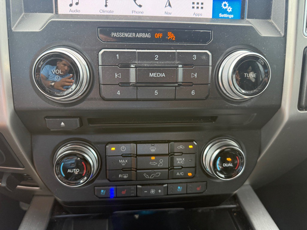 2018 Ford F-150 Image 17