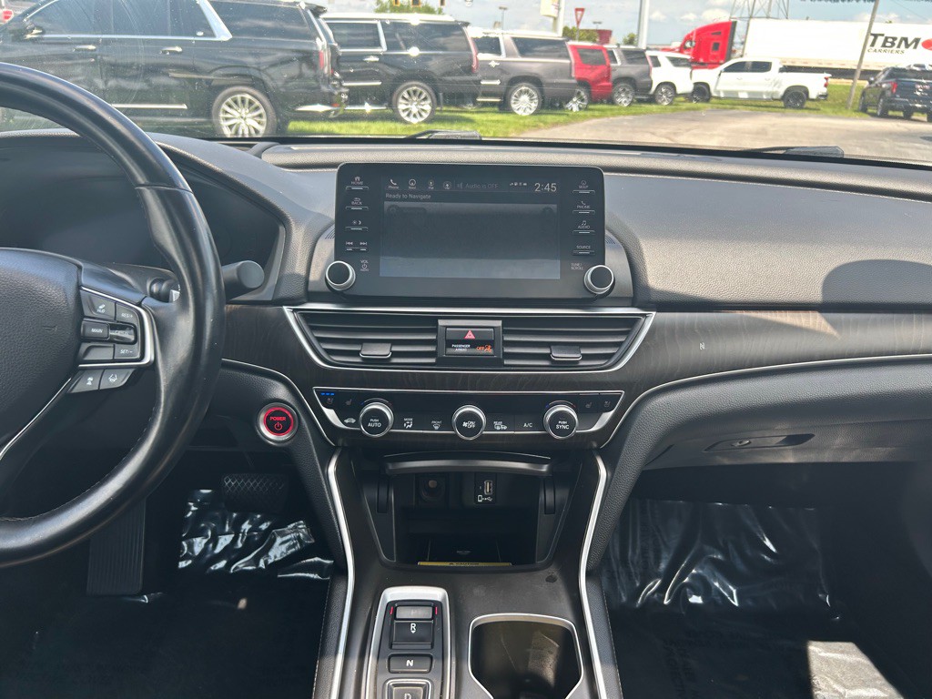 2019 Honda Accord Image 18