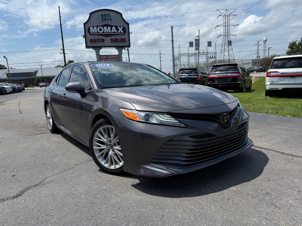 2018 Toyota Camry Image 2