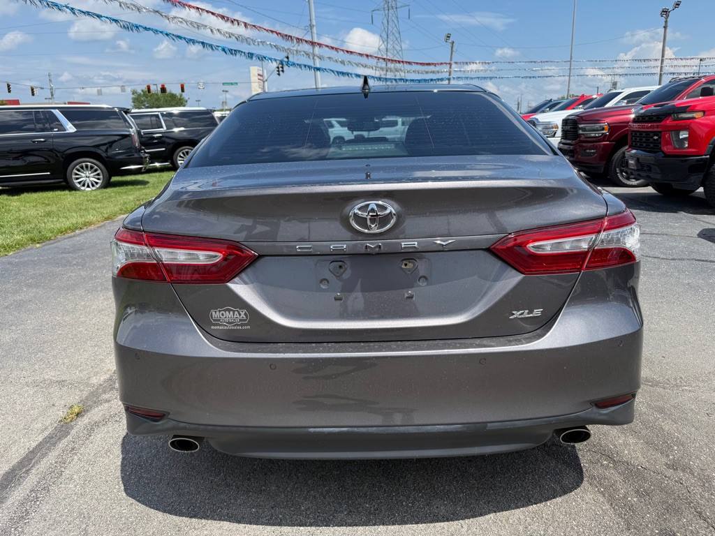 2018 Toyota Camry Image 6