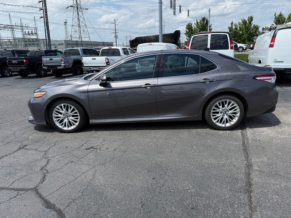 2018 Toyota Camry Image 9