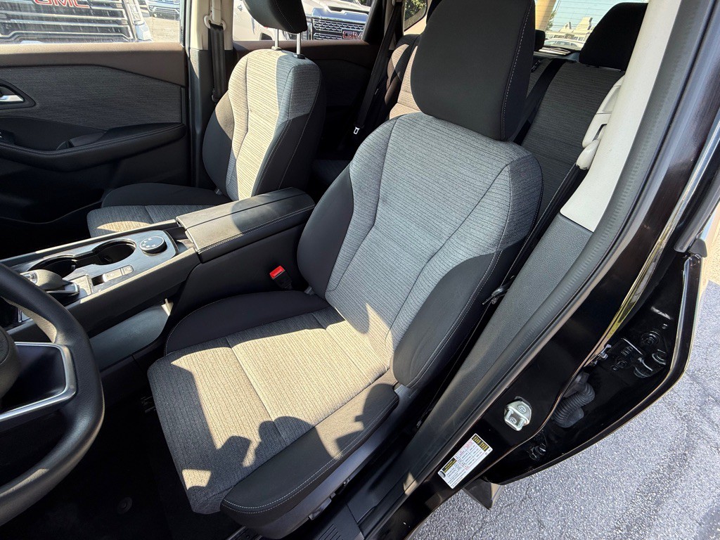 2021 Nissan Rogue Image 15