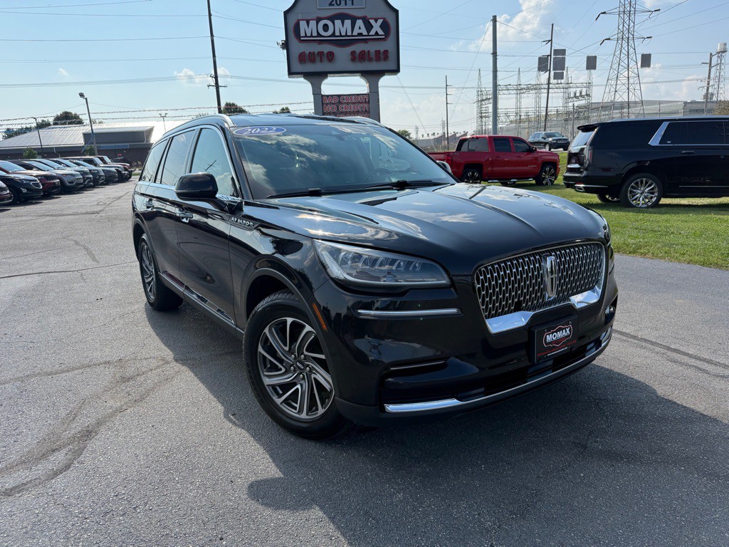 2022 Lincoln Aviator Image 2