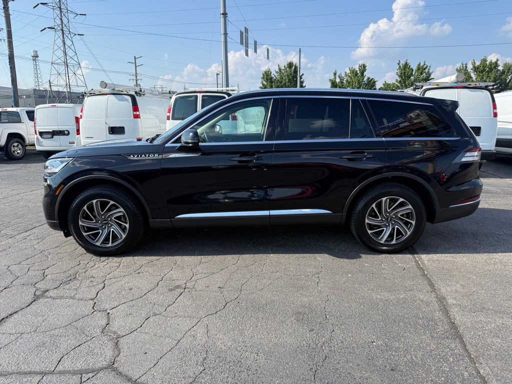 2022 Lincoln Aviator Image 9