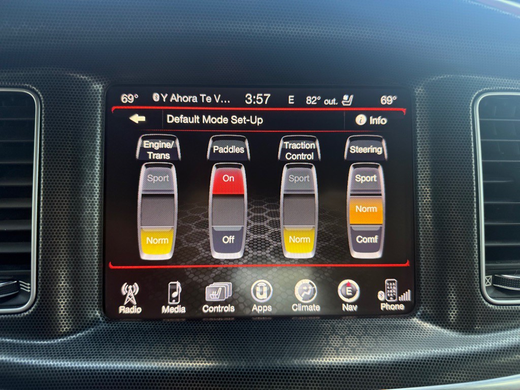 2016 Dodge Charger Image 18