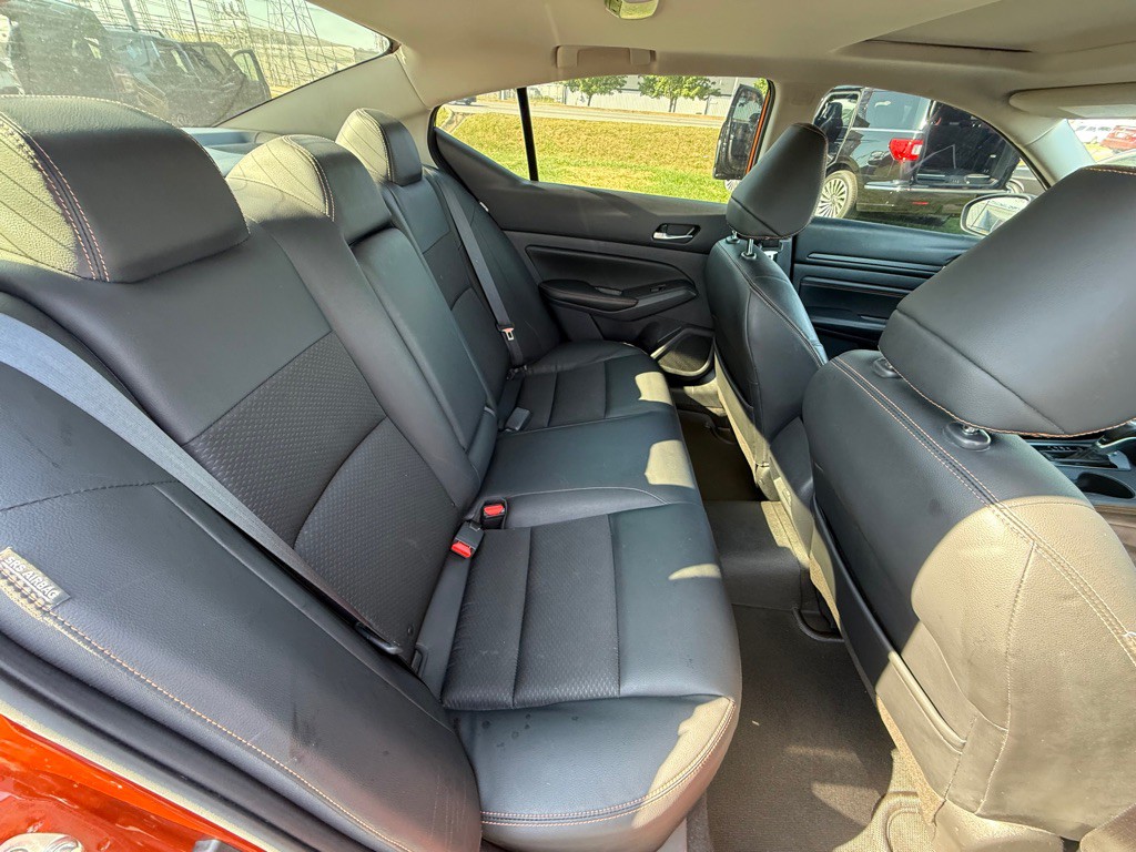 2021 Nissan Altima Image 18