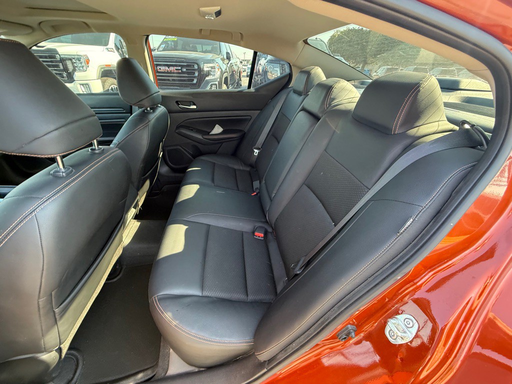 2021 Nissan Altima Image 19