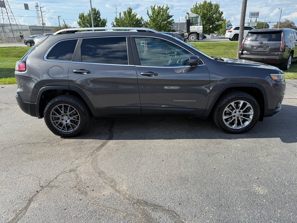 2019 Jeep Cherokee Image 8