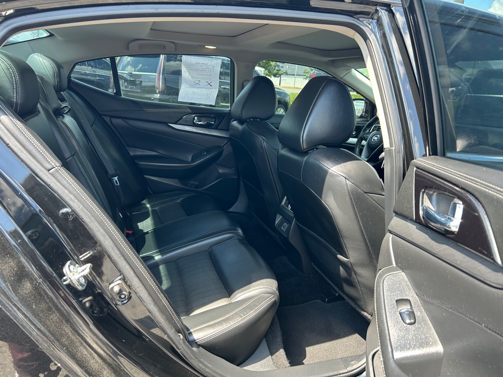 2018 Nissan Maxima Image 12