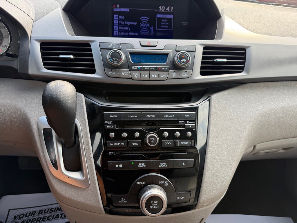 2012 Honda Odyssey Image 14