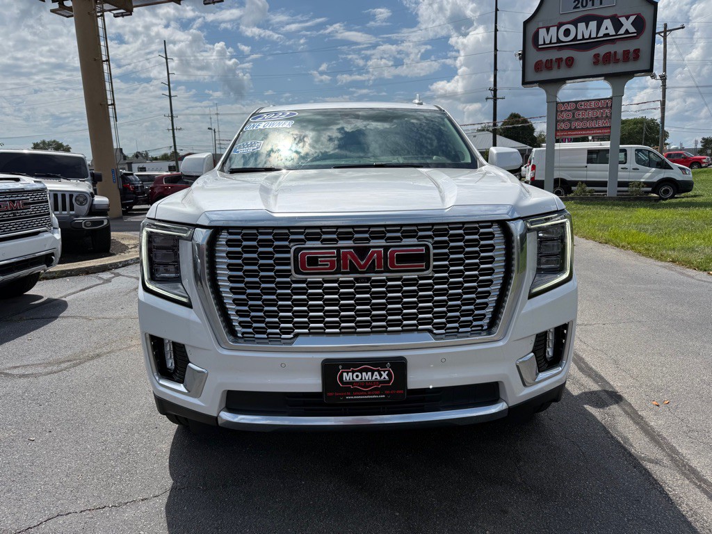 2022 GMC Yukon Image 3