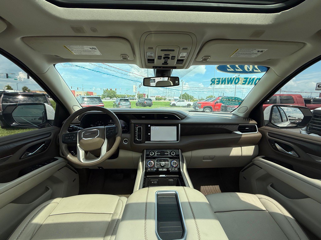 2022 GMC Yukon Image 15
