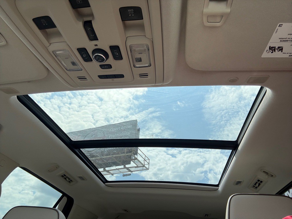 2022 GMC Yukon Image 16