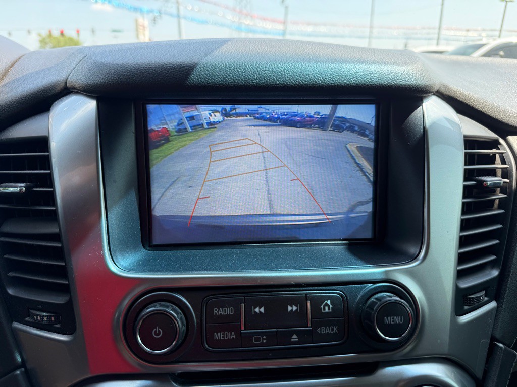 2020 Chevrolet Suburban Image 14