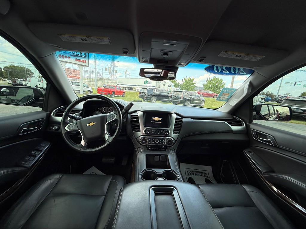 2020 Chevrolet Suburban Image 16
