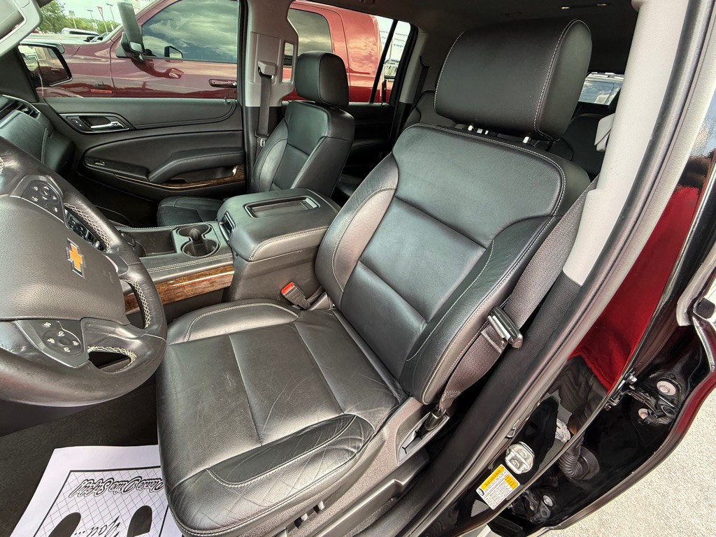 2020 Chevrolet Suburban Image 17