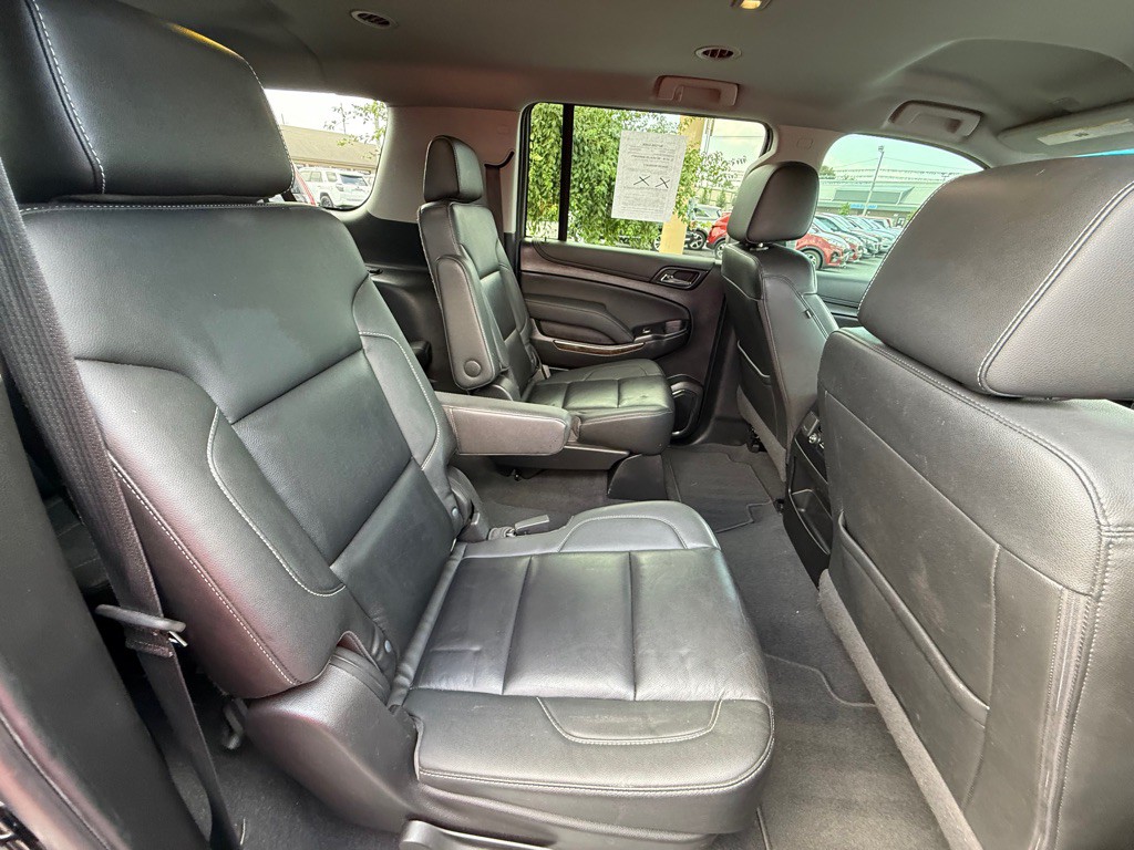 2020 Chevrolet Suburban Image 19