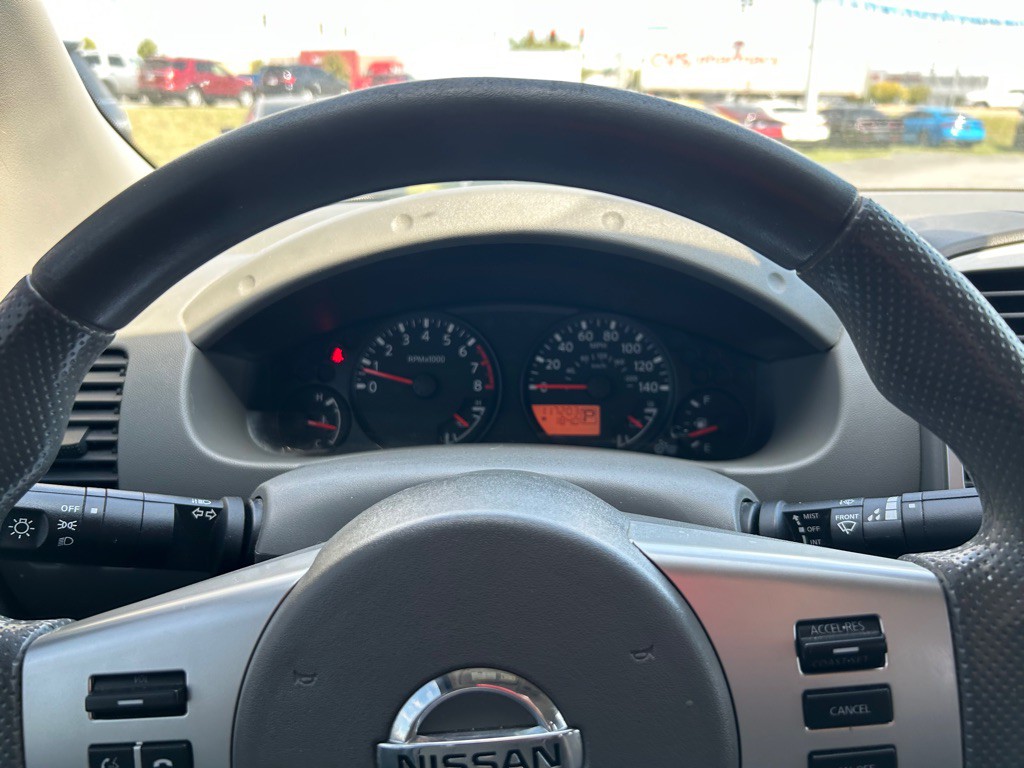 2018 Nissan Frontier Image 17