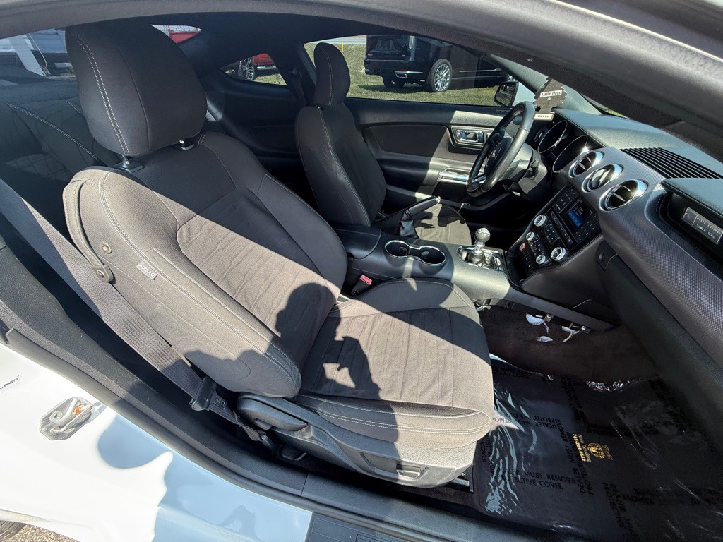 2015 Ford Mustang Image 15