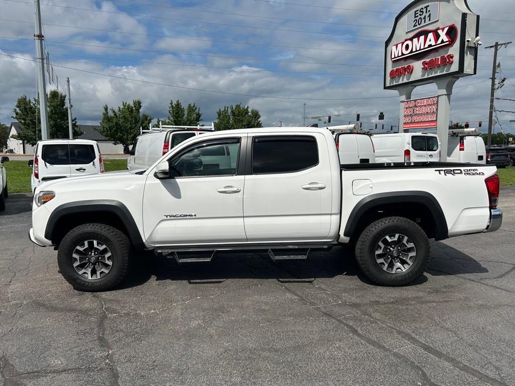 2016 Toyota Tacoma Image 6