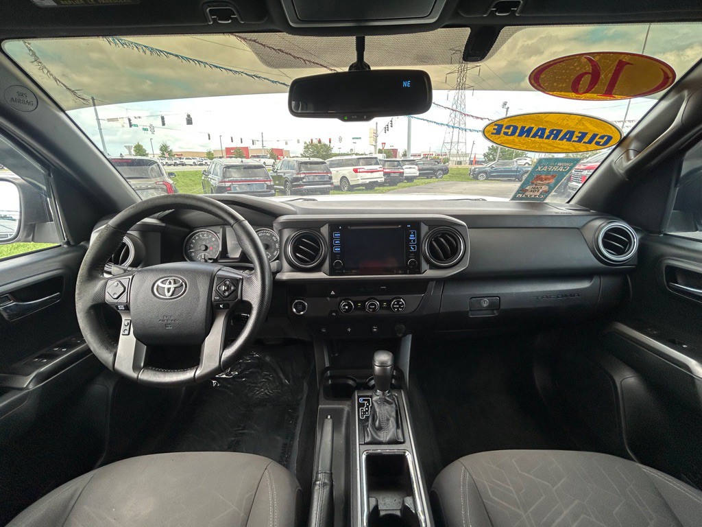 2016 Toyota Tacoma Image 15
