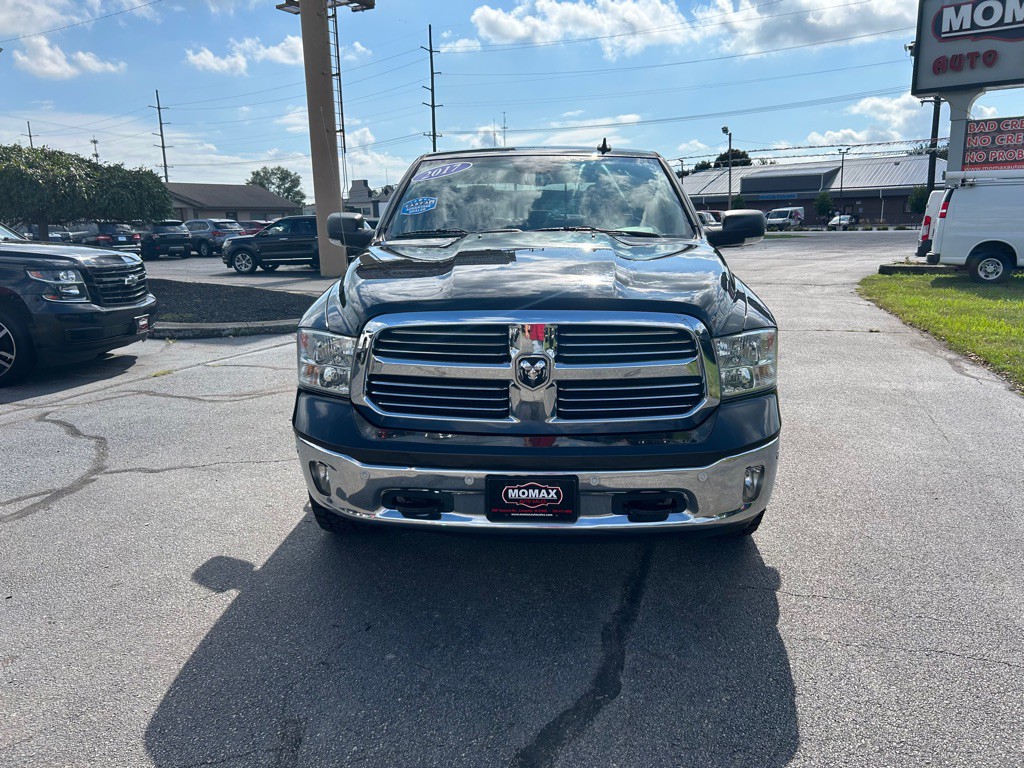 2017 RAM 1500 Image 3