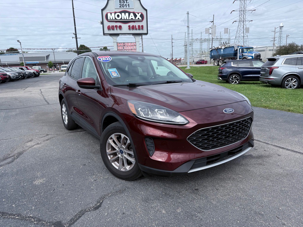 2021 Ford Escape Image 2