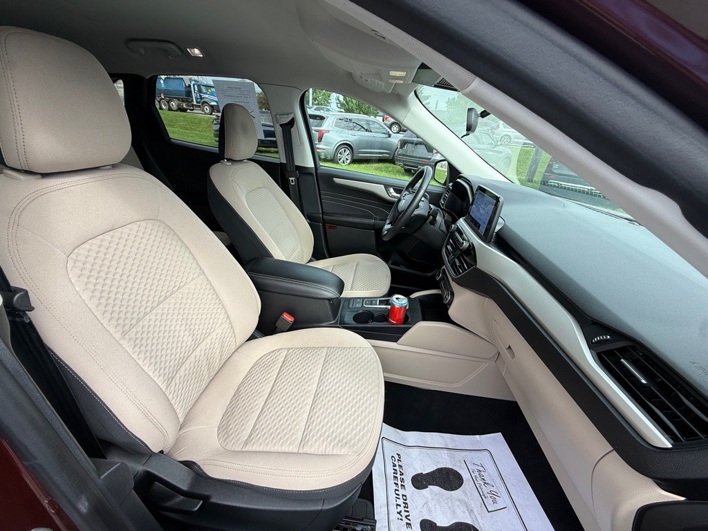 2021 Ford Escape Image 17
