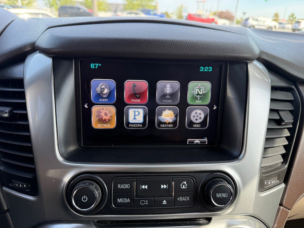 2015 Chevrolet Suburban Image 13