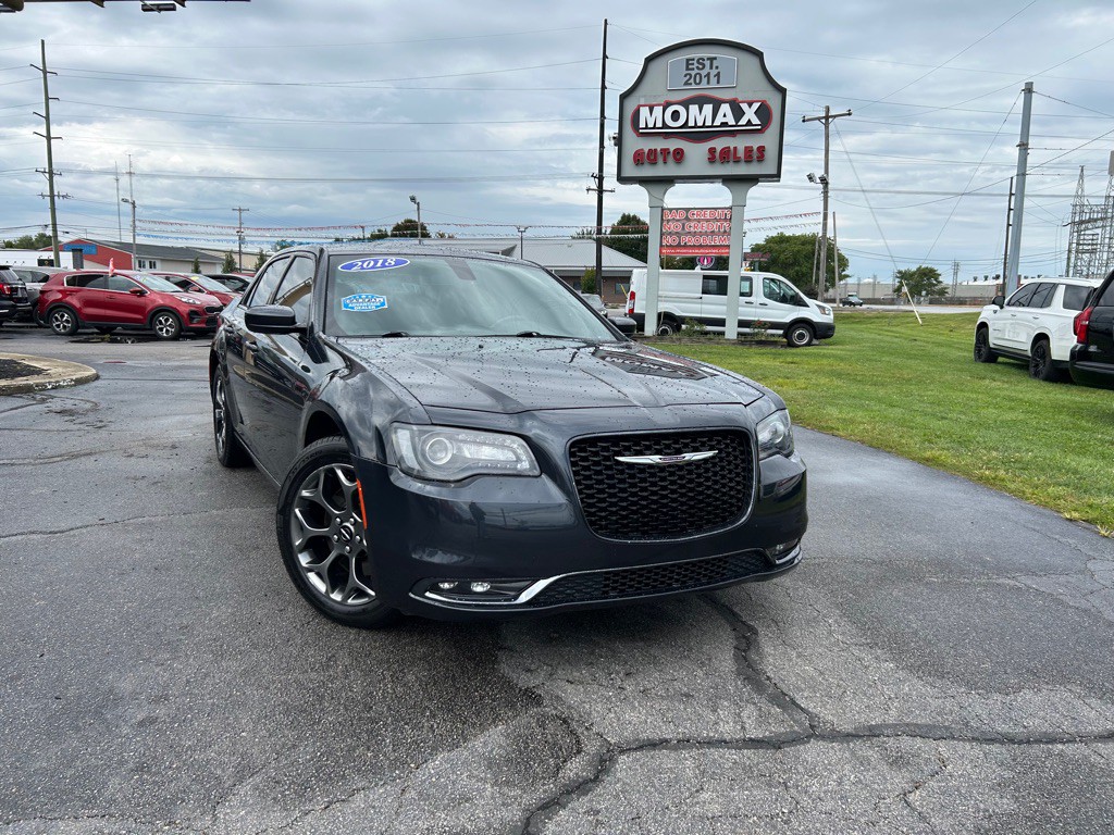 2018 Chrysler 300 Image 1