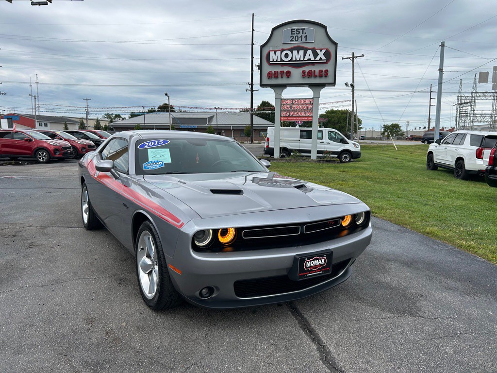 2015 Dodge Challenger Image 4