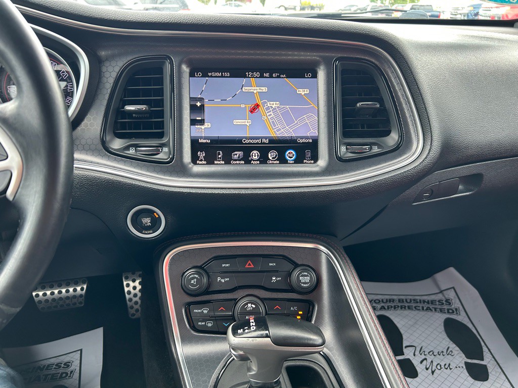 2015 Dodge Challenger Image 18
