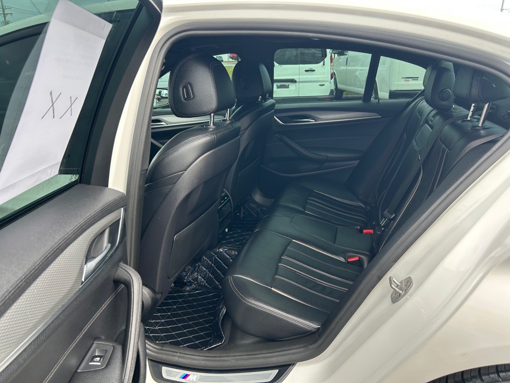 2018 BMW 5 Series Image 13