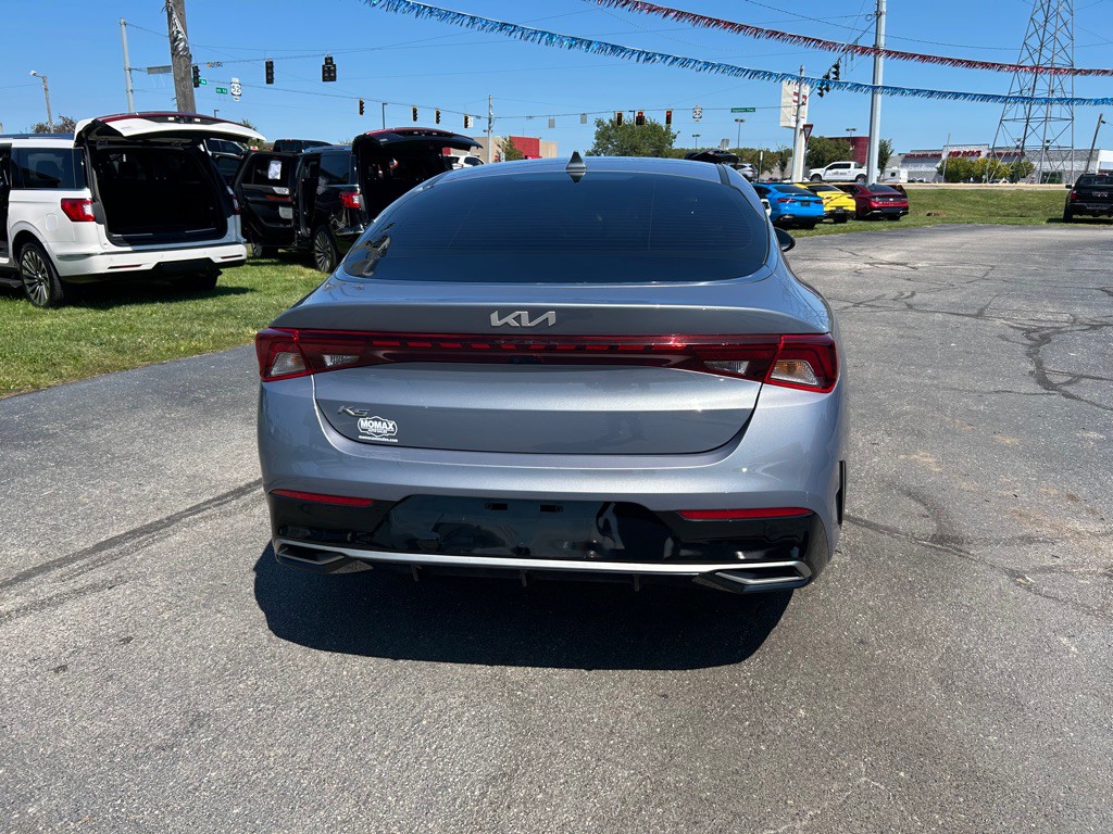 2022 Kia K5 Image 8