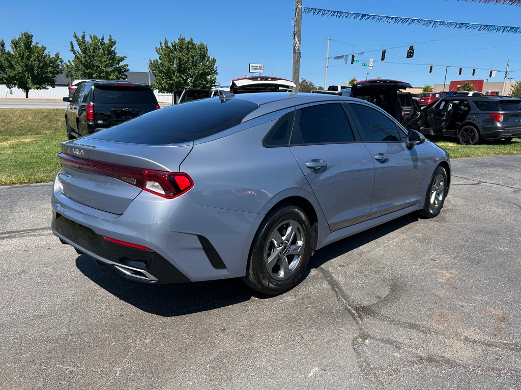 2022 Kia K5 Image 9