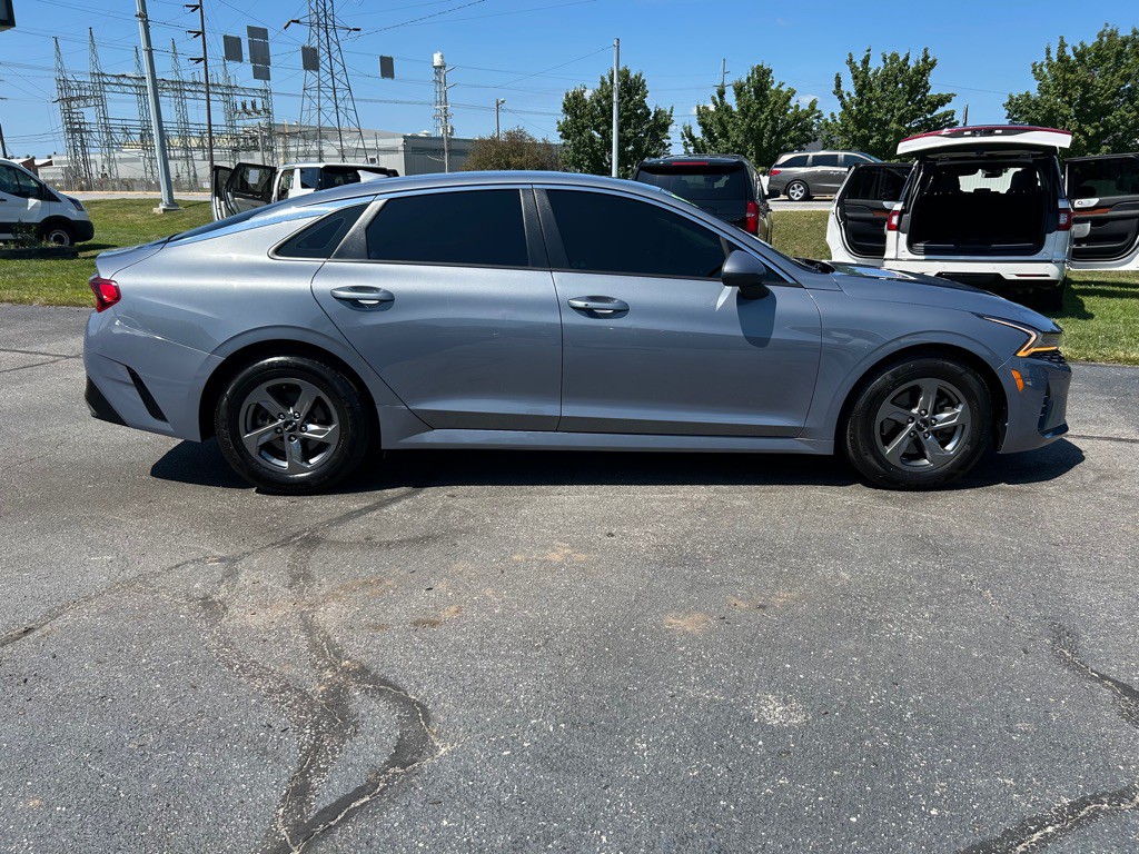 2022 Kia K5 Image 10