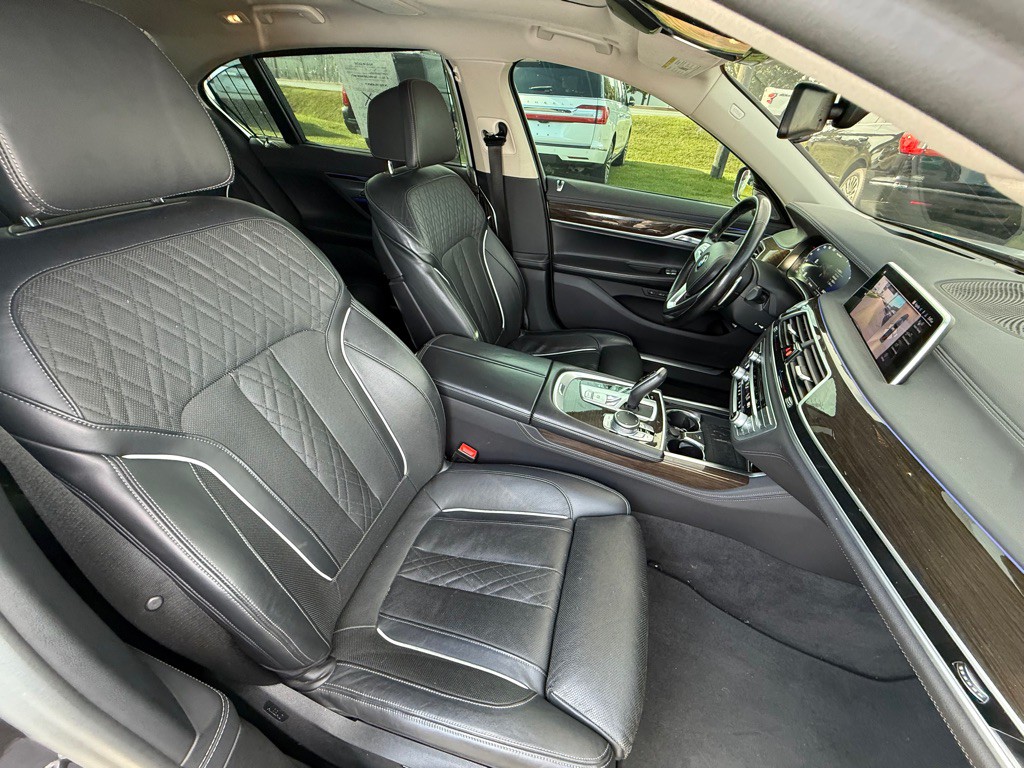 2020 BMW 7 Series Image 18