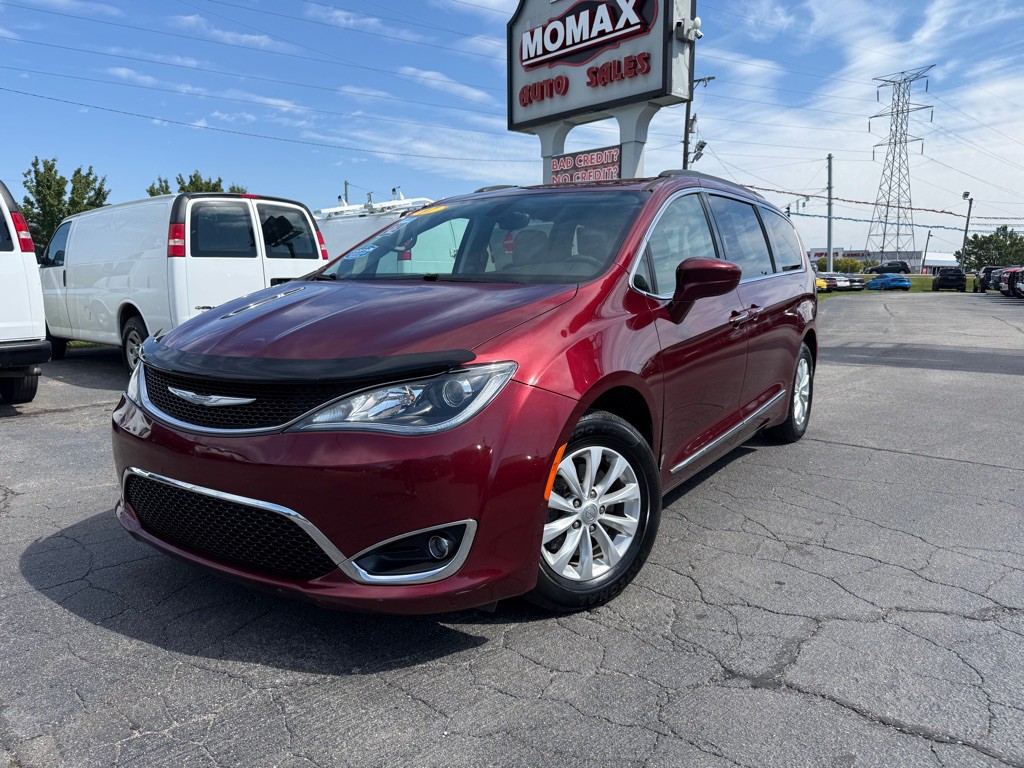 2017 Chrysler Pacifica Image 4