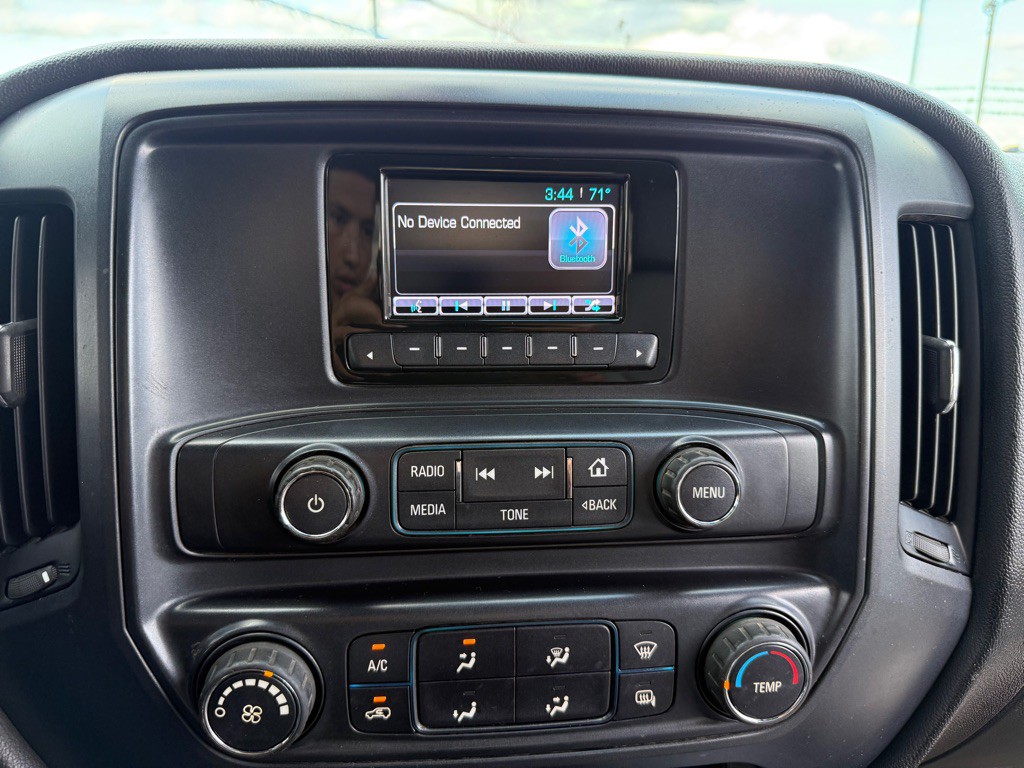 2015 Chevrolet Silverado 1500 Image 9