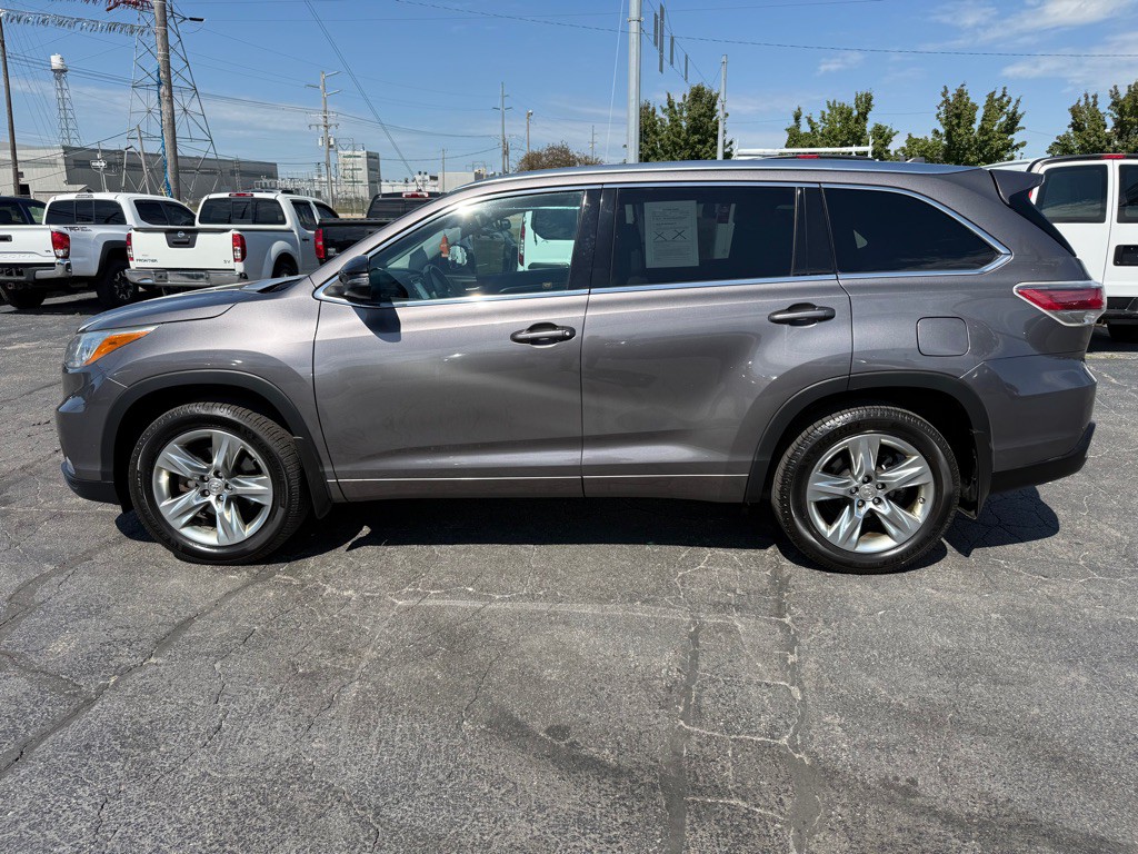 2015 Toyota Highlander Image 9