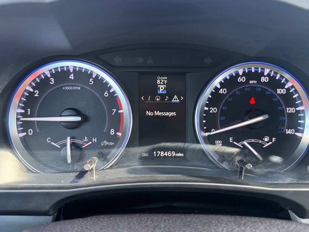 2015 Toyota Highlander Image 11