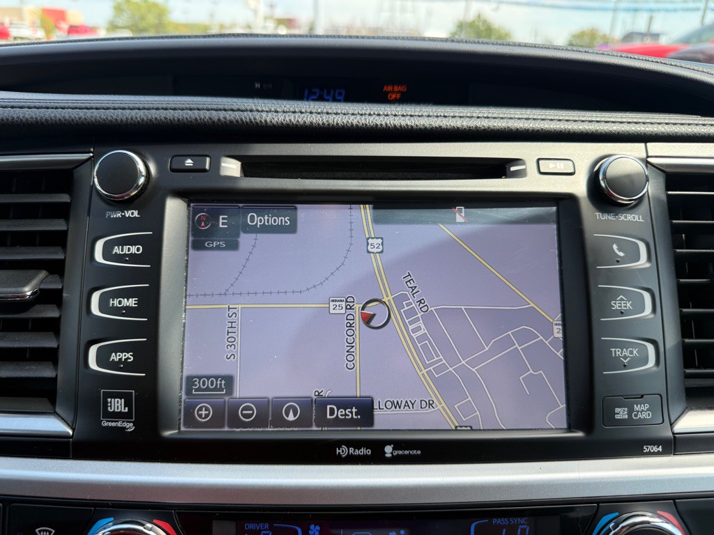 2015 Toyota Highlander Image 14