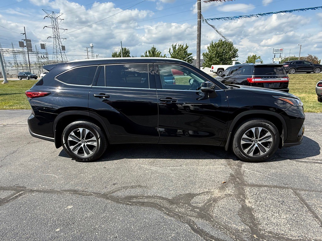 2022 Toyota Highlander Image 7