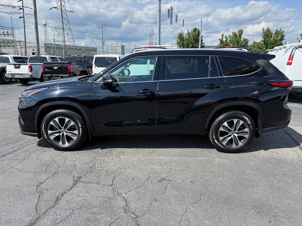 2022 Toyota Highlander Image 9