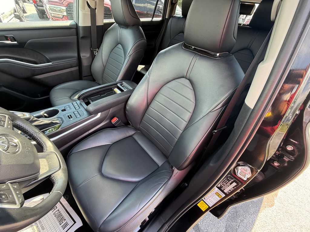 2022 Toyota Highlander Image 15