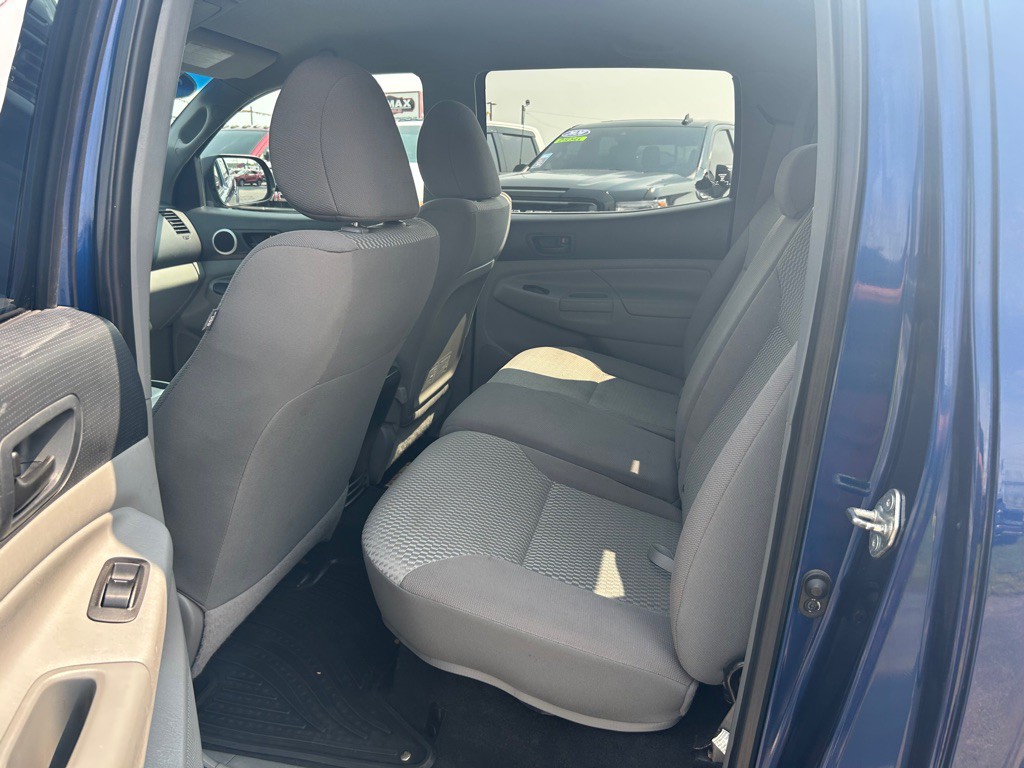 2014 Toyota Tacoma Image 13